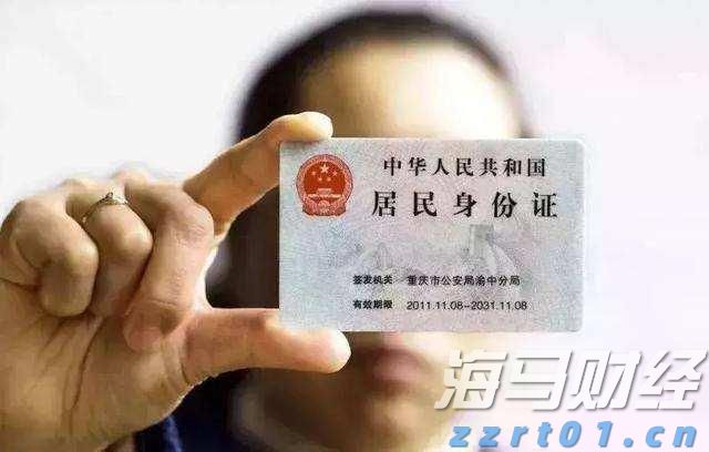 广州千人齐聚观看阅兵直播  广东省劳模：作为建设者的一份子倍感光荣！